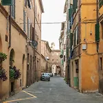 Fieravecchia 10 - Centro Di * 시에나